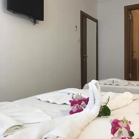 Altunakar 1 4* דידים