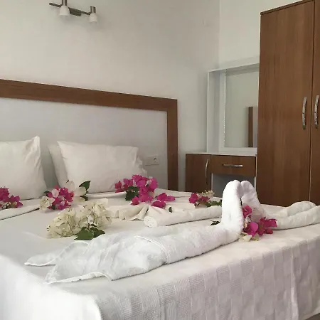 Altunakar 1 מלון 4*